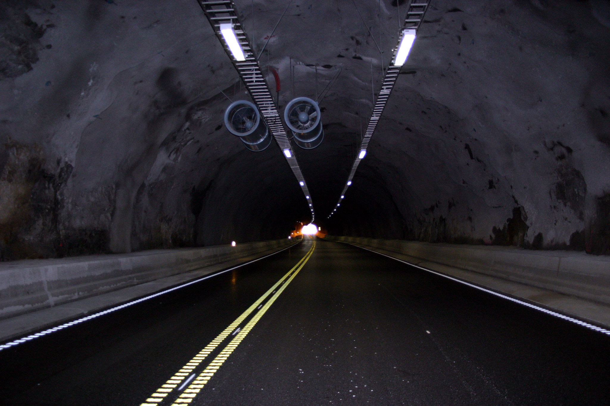 Fedahei tunnel platebru over